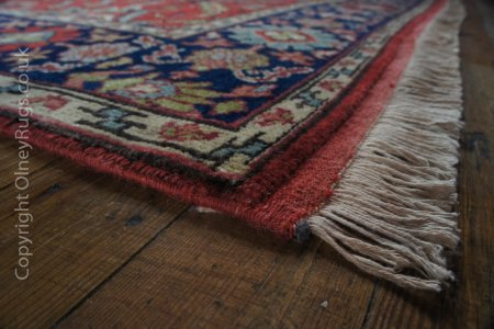 Hand-Knotted Agra Mahal Rug From India
