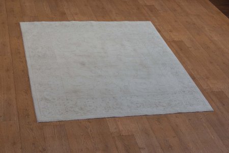 Hand-Knotted Khyber Rug From India