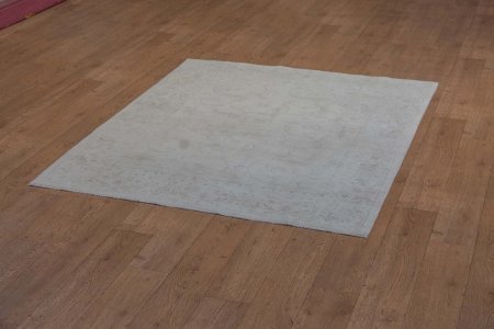 Hand-Knotted Khyber Rug From India