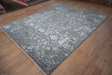 Hand-Knotted Mystic Rug From India