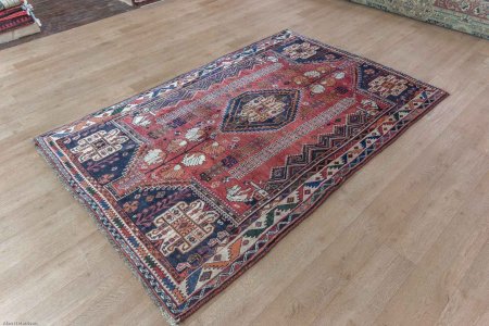 Hand-Knotted Qashgai Rug From Iran (Persian)