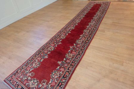 Hand-Knotted Mahal Runner From Iran (Persian)