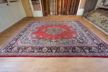 Hand-Knotted Mahal Rug From Iran (Persian)