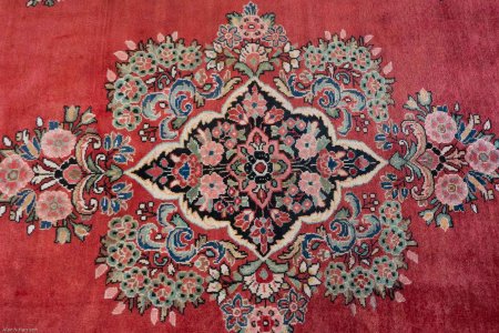 Hand-Knotted Mahal Rug From Iran (Persian)