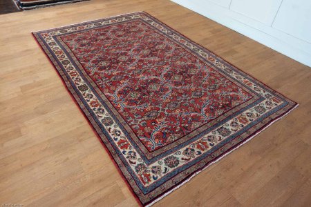 Hand-Knotted Mahal Rug From Iran (Persian)