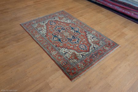 Hand-Knotted Indo Heriz Rug From India