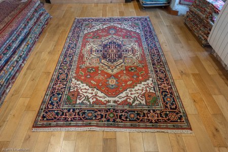 Hand-Knotted Indo Heriz Rug From India
