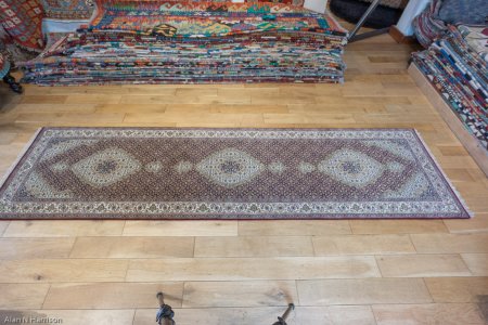Hand-Knotted Mahi Indian Runner From India