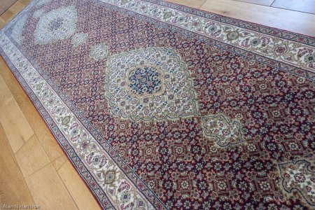 Hand-Knotted Mahi Indian Runner From India