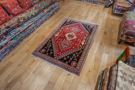 Hand-Knotted Qashgai Rug From Iran (Persian)