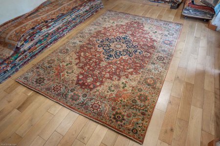 Hand-Knotted Fine Serapi Rug From India