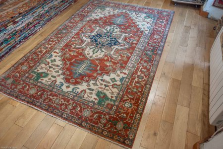 Hand-Knotted Fine Serapi Rug From India