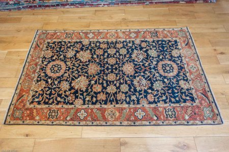 Hand-Knotted Fine Serapi Rug From India