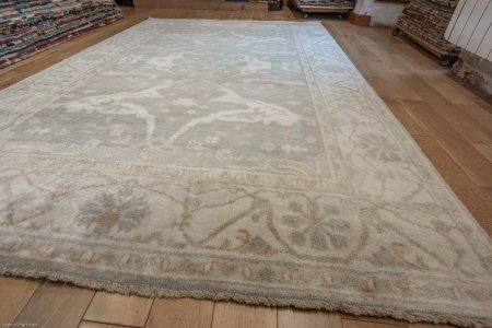 Hand-Knotted Oushak Rug From India