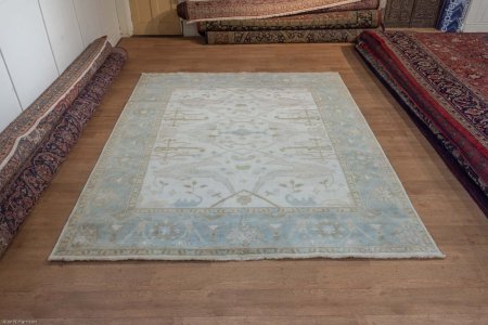 Hand-Knotted Oushak Rug From India