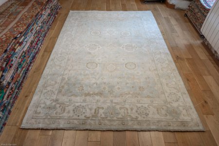 Hand-Knotted Oushak Rug From India
