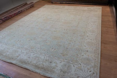 Hand-Knotted Oushak Rug From India