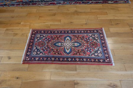 Hand-Knotted Lillahagn Rug From Iran (Persian)