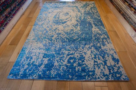 Hand-Knotted Indian Summer Rug From India