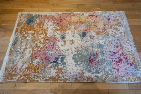 Hand-Knotted Indian Summer Rug From India