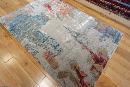 Hand-Knotted Indian Summer Rug From India