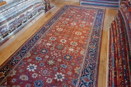 Hand-Knotted Indo Serapi Rug From India