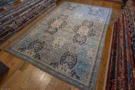 Hand-Knotted Sultanabad Rug From Afghanistan