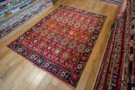 Hand-Knotted Qashgai Rug From Iran (Persian)