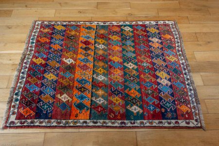 Hand-Knotted Qashgai Rug From Iran (Persian)