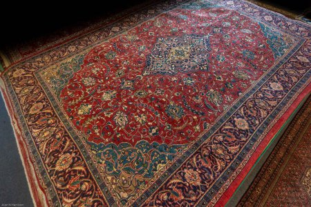 Hand-Knotted Sarouq Rug From Iran (Persian)