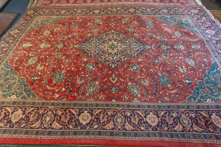 Hand-Knotted Sarouq Rug From Iran (Persian)