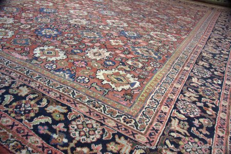 Hand-Knotted Mahal Carpet From Iran (Persian)