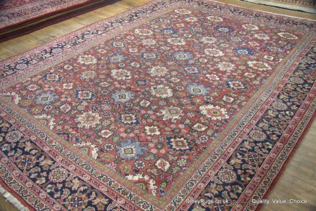 Hand-Knotted Mahal Carpet From Iran (Persian)