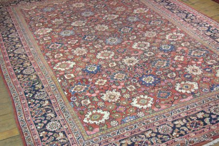 Hand-Knotted Mahal Carpet From Iran (Persian)