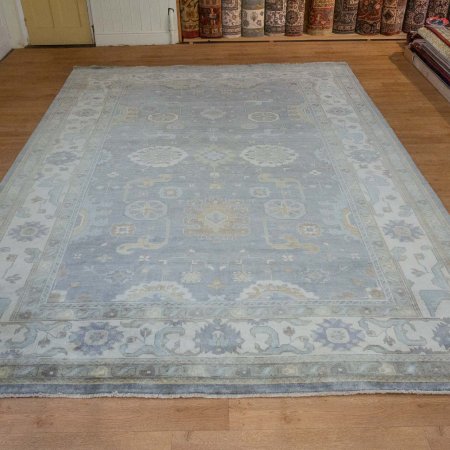 Hand-Knotted Indo Ushak Rug From India