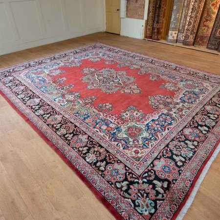 Hand-Knotted Mahal Rug From Iran (Persian)