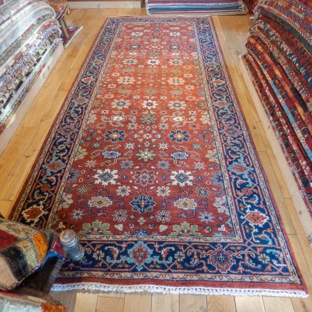 Hand-Knotted Indo Serapi Rug From India