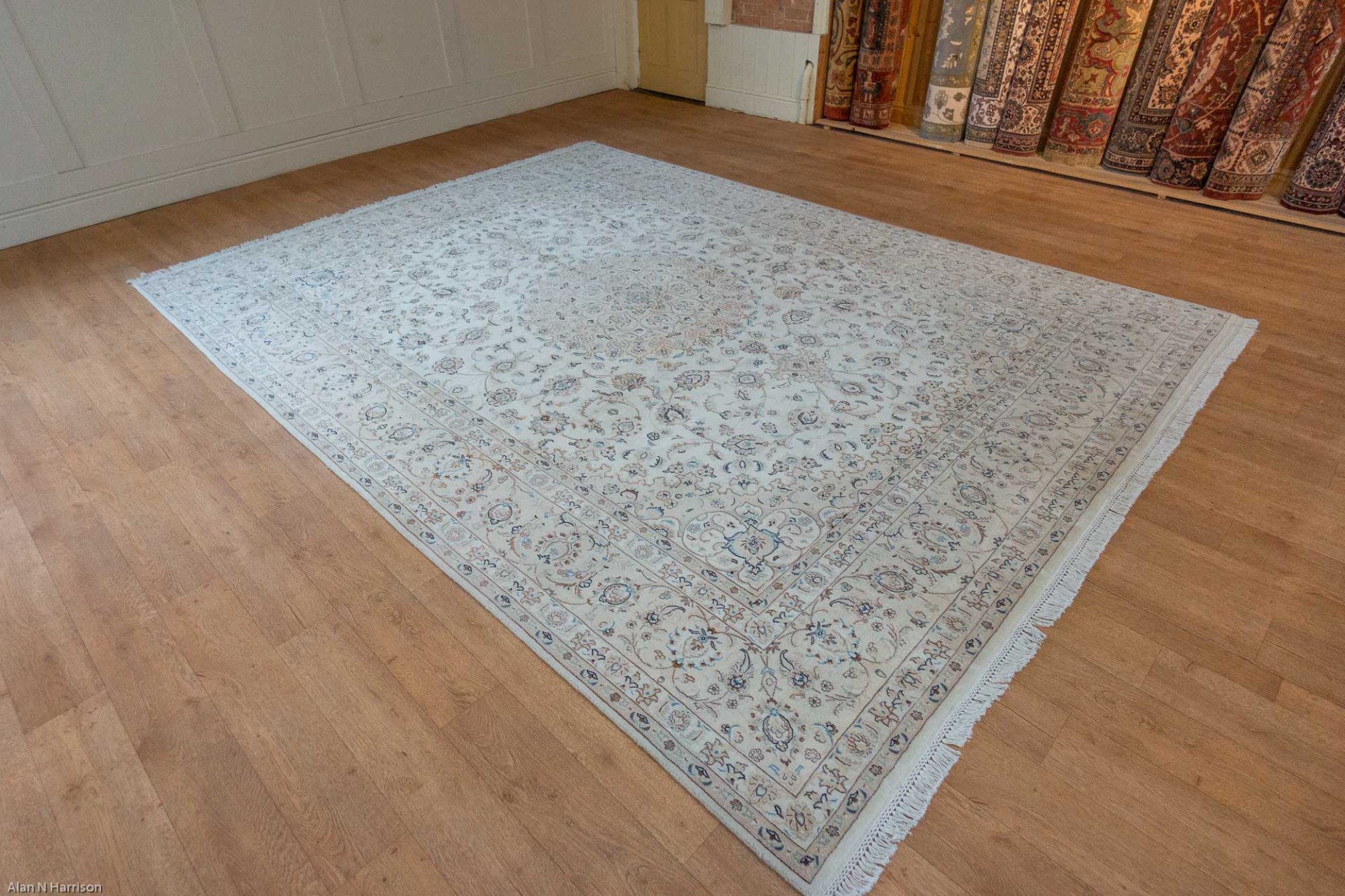 HandKnotted Nain Rug From Iran (Persian) (SN23573) Olney Oriental Rugs