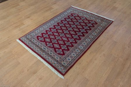 Hand-Knotted Jaldar Rug From Pakistan