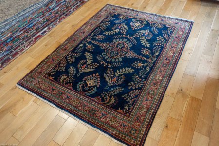 Hand-Knotted Indo Sarouq Rug From India